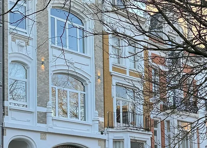 Square50 Boutique Suite
